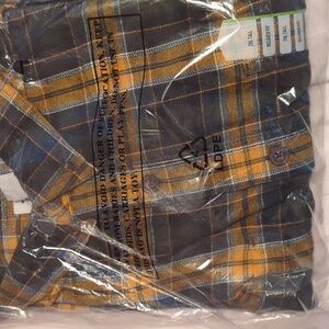 Men's shirt